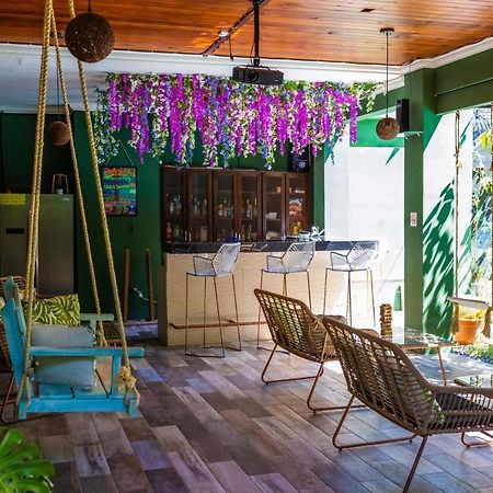 Encanto Del Mar Hotel Jaco Exterior photo