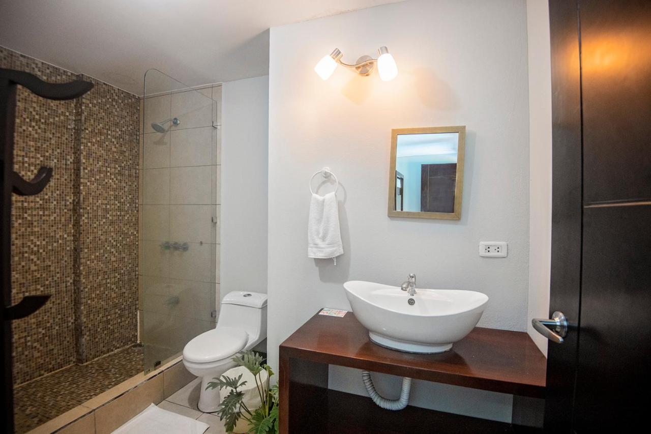 Encanto Del Mar Hotel Jaco Exterior photo